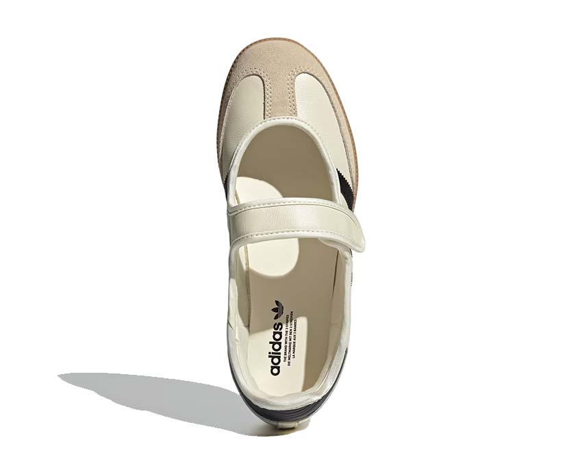 Scarpe da ginnastica in pelle bianco crema con suola in gomma