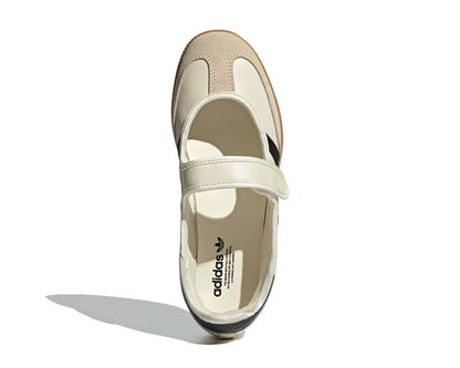 Scarpe da ginnastica in pelle bianco crema con suola in gomma