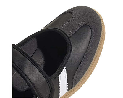 Scarpa da ginnastica in pelle per donna, stile classico