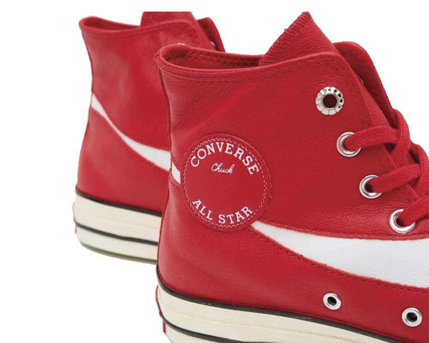 Scarpe alte in tela con design esclusivo e dettagli distintivi