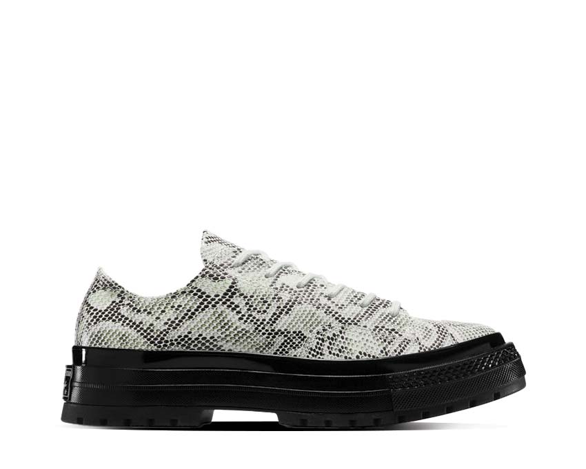 Scarpe basse in stile classico con motivo a pelle di serpente