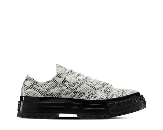 Scarpe basse in stile classico con motivo a pelle di serpente