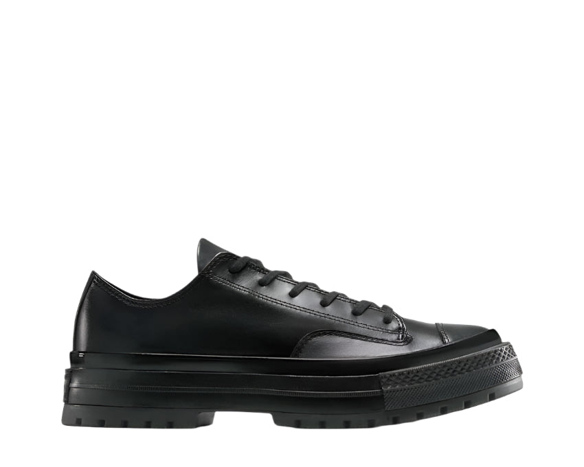 Scarpa Bassa in Tela Nera con Suola in Gomma