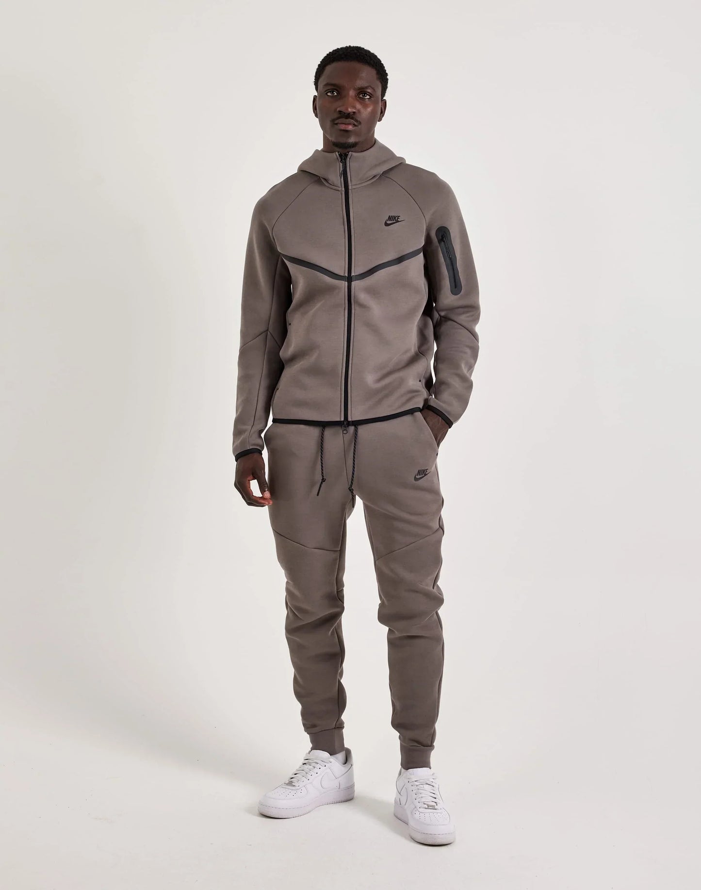 NK Tech Fleece Completo